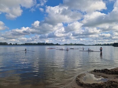 2025-07-22-uit-het-water-in-de-boot 2