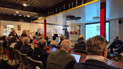 2025-11-22-najaarsvergadering-druk-bezocht